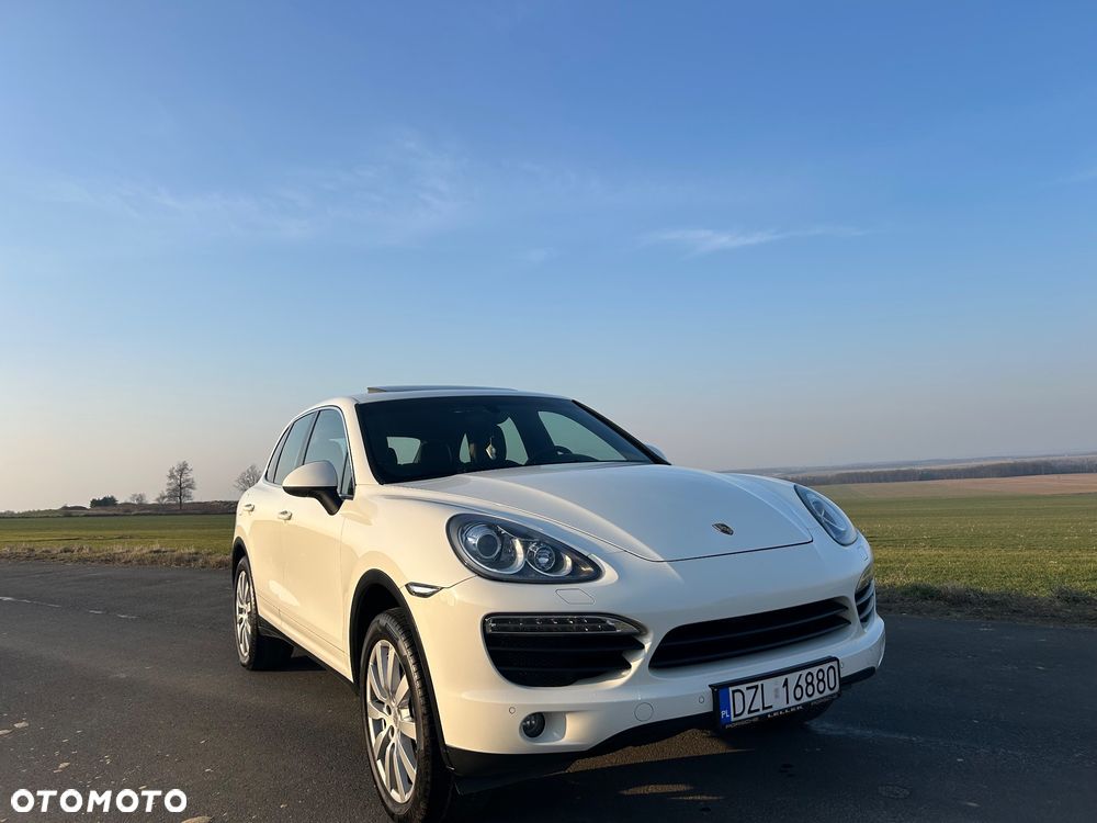 Porsche Cayenne - 1