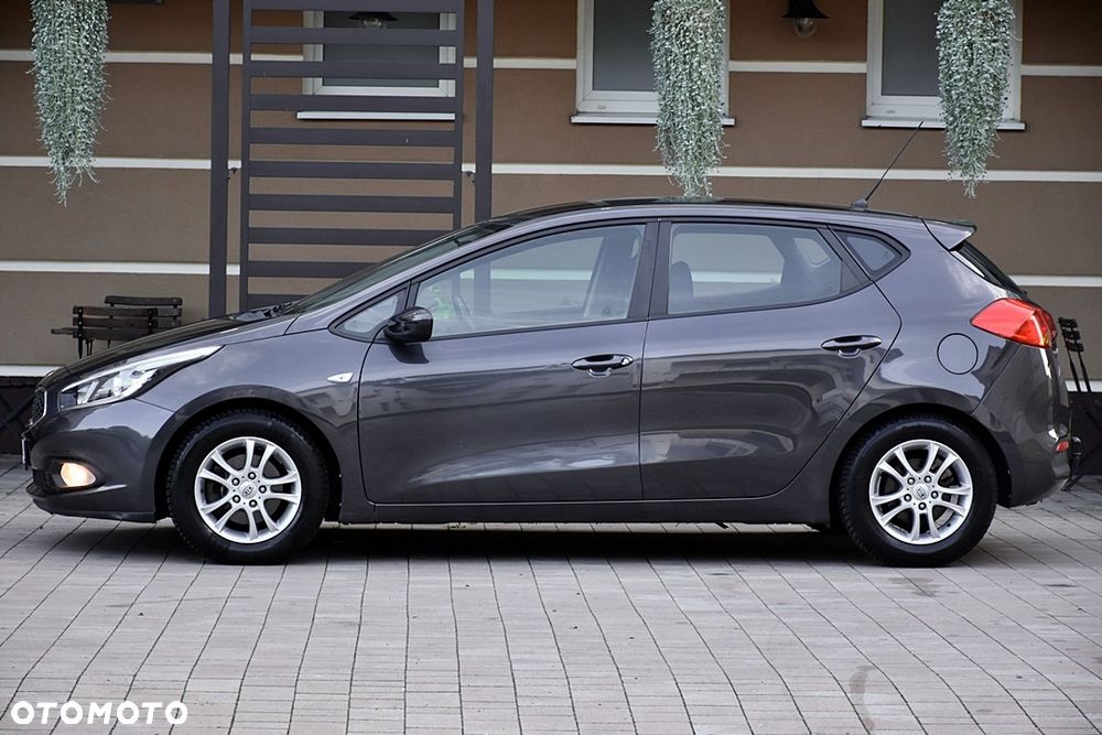 Kia Ceed 1.4 L - 13