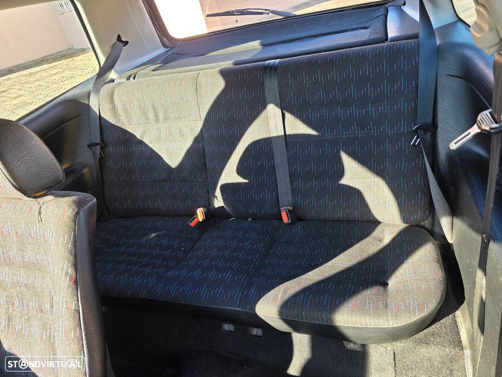 VW Golf 1.9 TD GL - 9