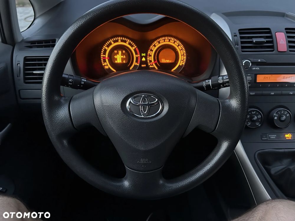 Toyota Auris 1.33 VVT-i Luna - 8