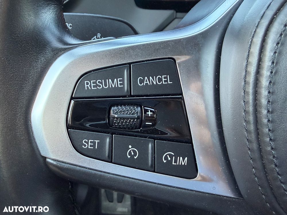 BMW 1 Series 2022 — imagine 21