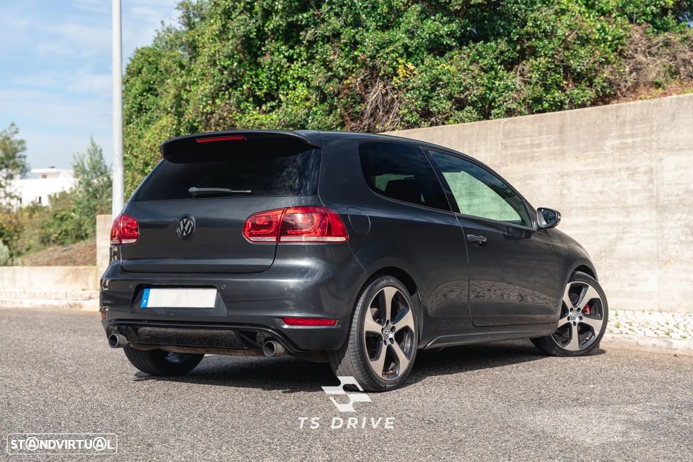 VW Golf 2.0 TSi GTI DSG - 2
