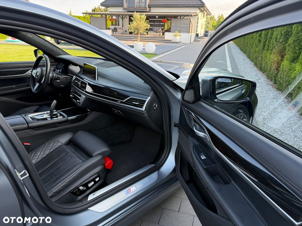 BMW Seria 7 740d xDrive sport - 28