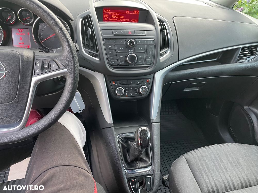 Opel Zafira - 22
