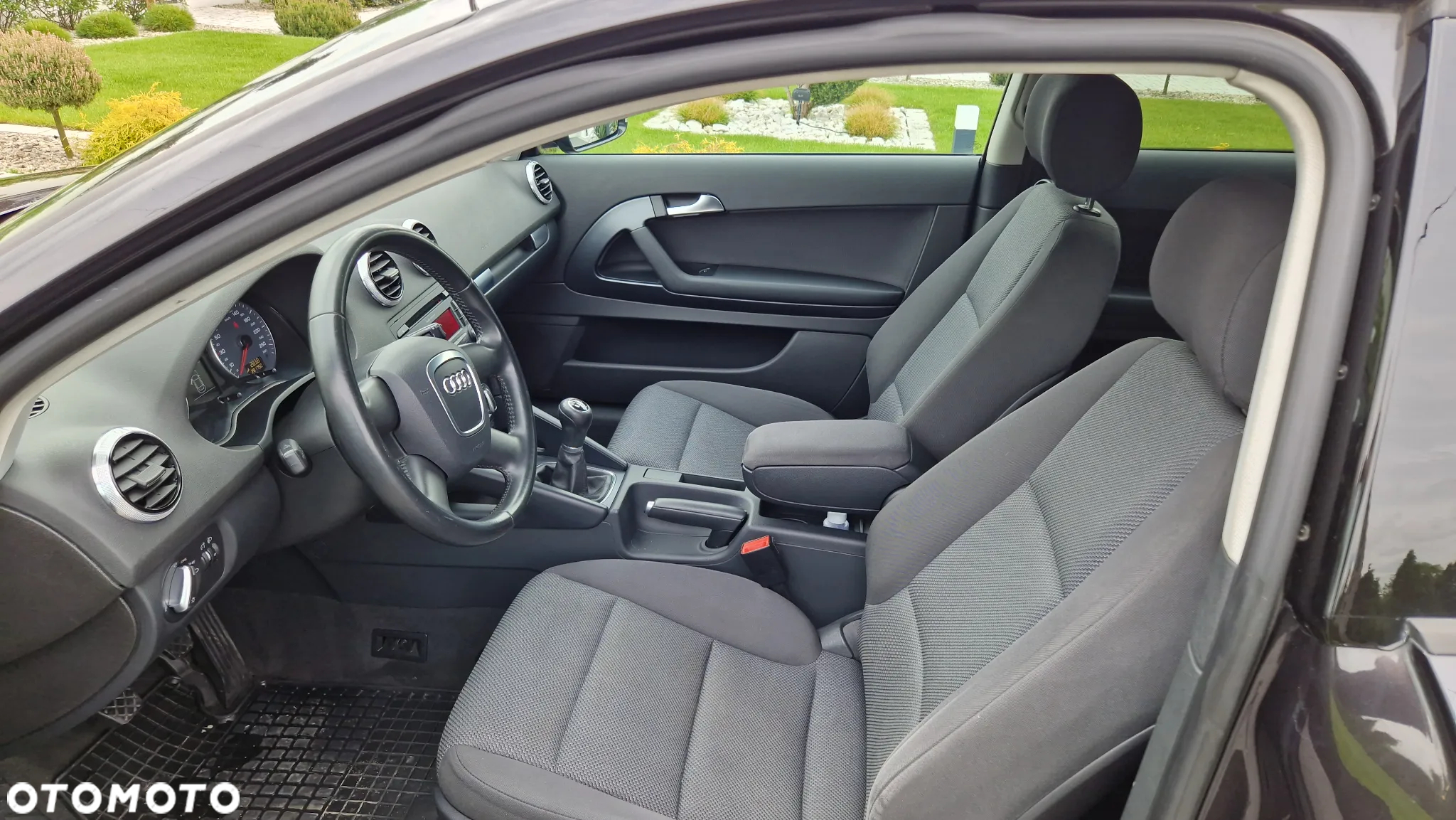 Audi A3 1.6 TDI Attraction - 12