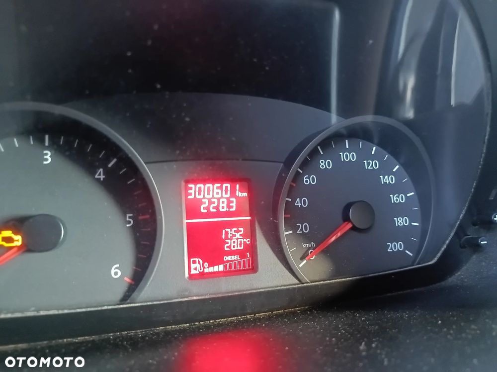Volkswagen Crafter - 13