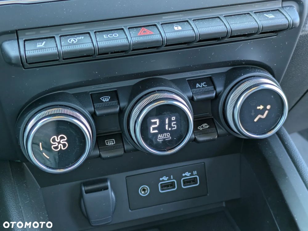 Mitsubishi Colt 1.0T Intense Style Cold - 22