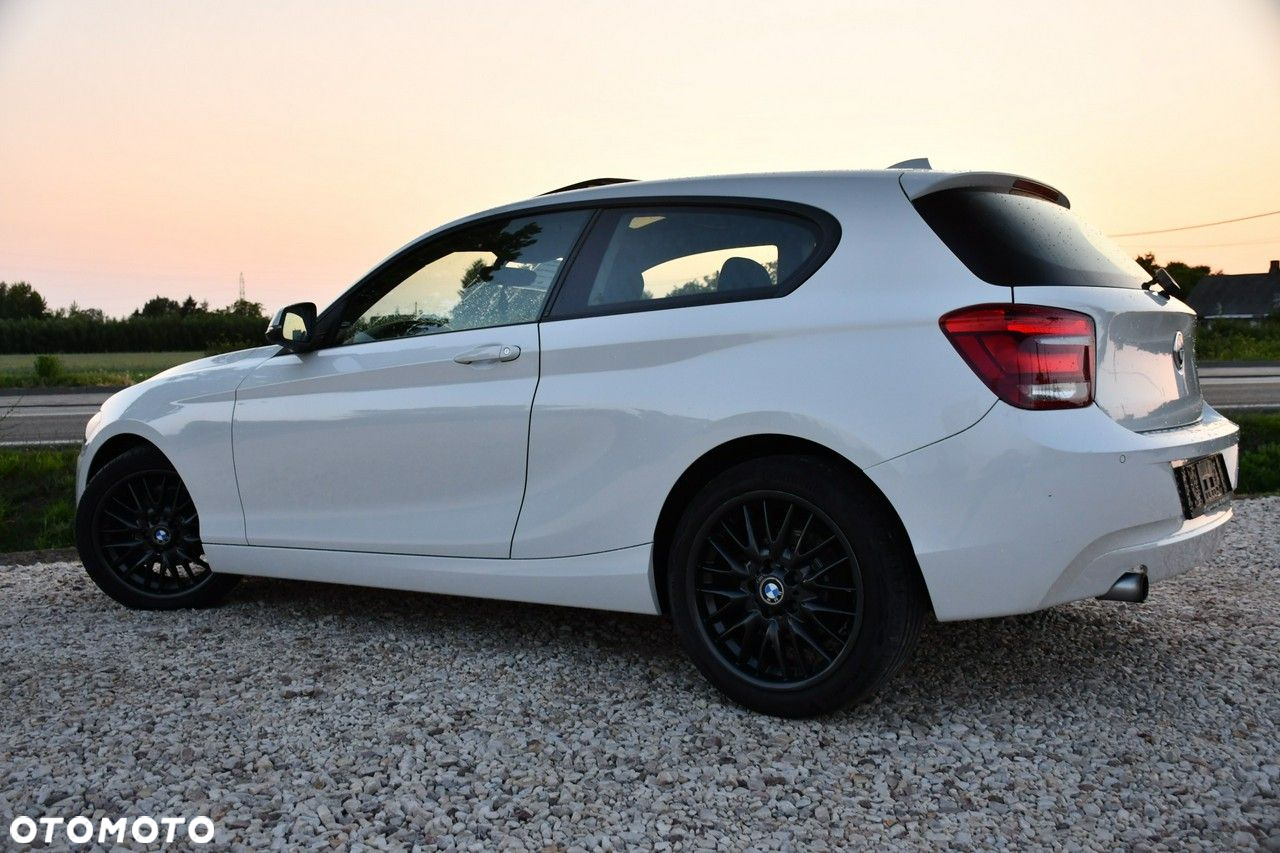 BMW Seria 1 - 24