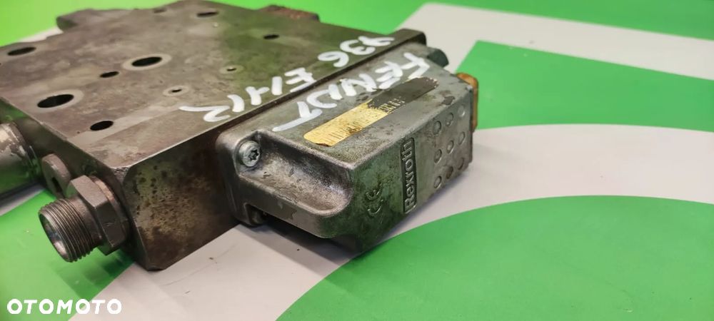 Sekcja rozdzielacza G842960200031 Zawór sterujący EHR G842960200033 Fendt 936 S4 - 3