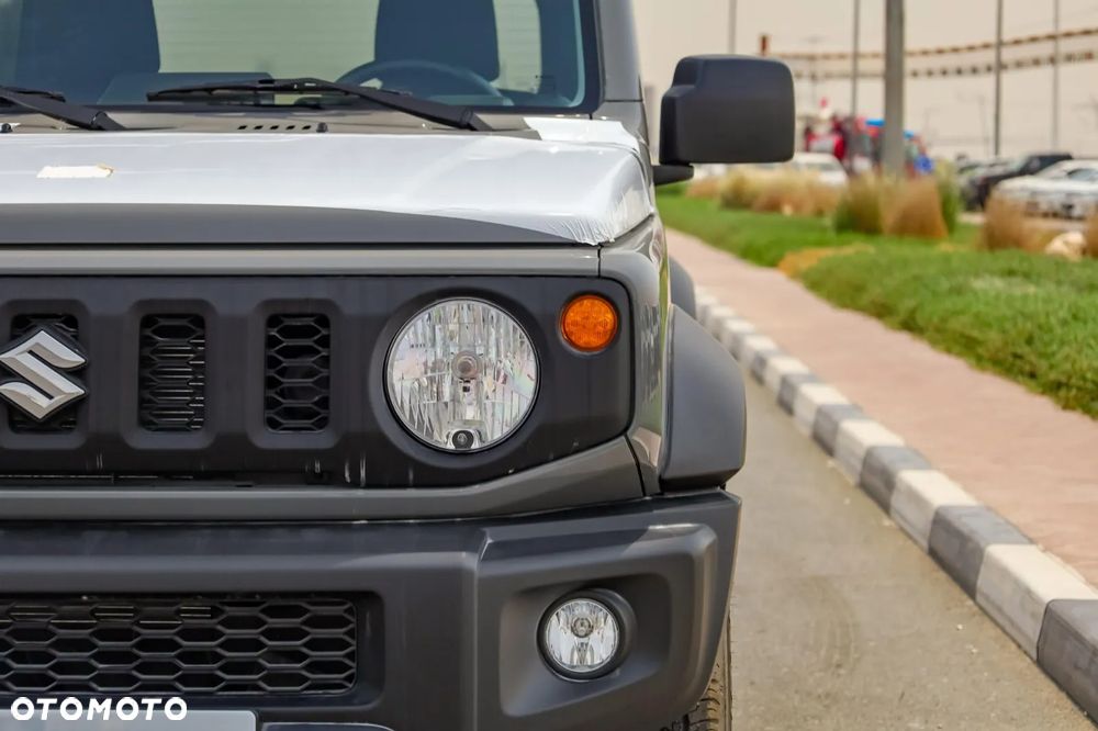 Suzuki Jimny 1.5 Elegance - 34