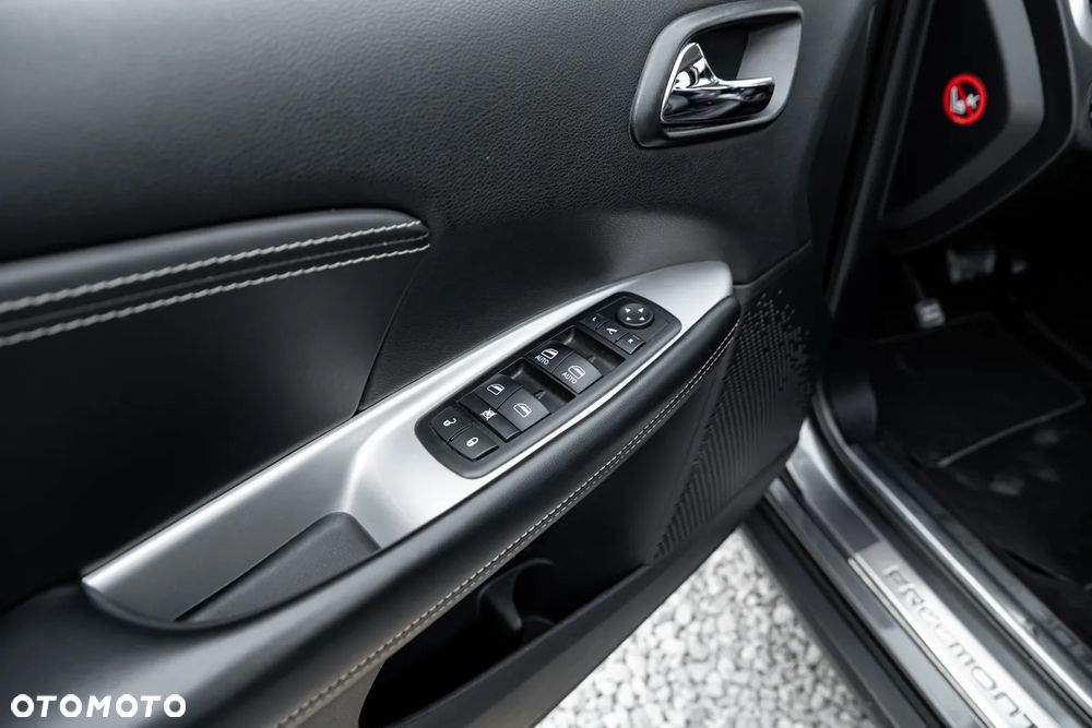 Fiat Freemont 2.0 Multijet 16V DPF Automatik Allrad Black Code - 18