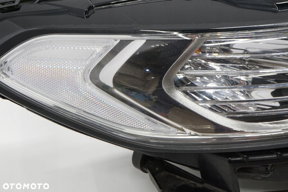 FORD MONDEO MK5 15R LAMPA PRAWY PRZÓD PRZEDNIA ANGLIK UK - 2