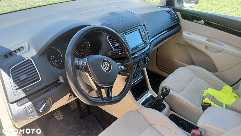 Volkswagen Sharan 2.0 TDI 4Motion BlueMotion Technology Comfortline - 2