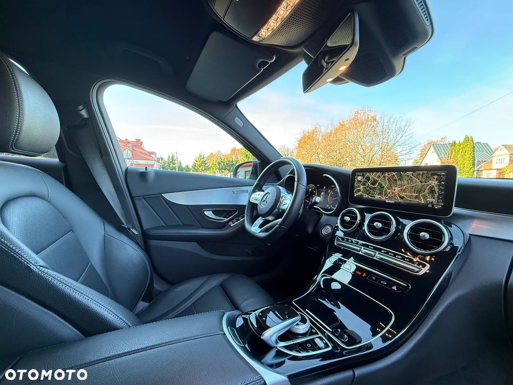 Mercedes-Benz Klasa C 180 T 9G-TRONIC AMG Line - 27
