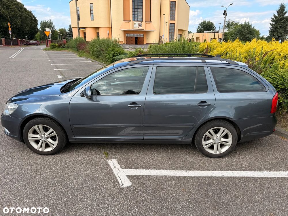 Skoda Octavia 2.0 TDI DPF DSG Ambiente - 8