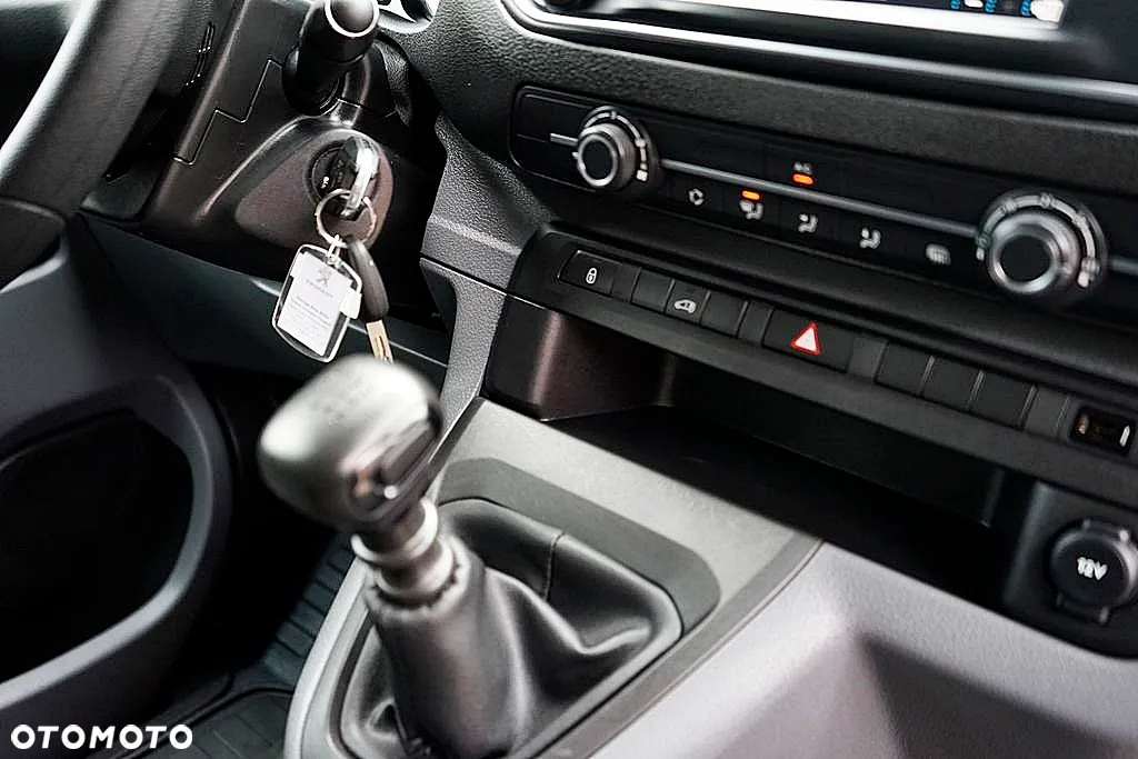 Peugeot Expert - 22