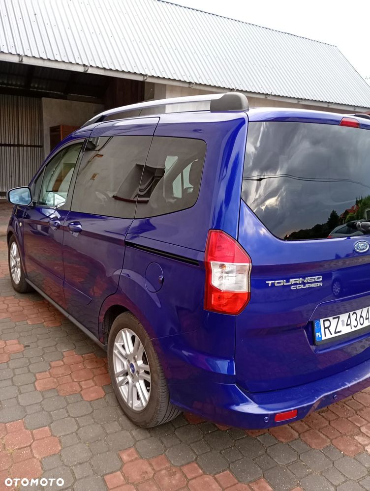 Ford Tourneo Courier 2015 photo 5