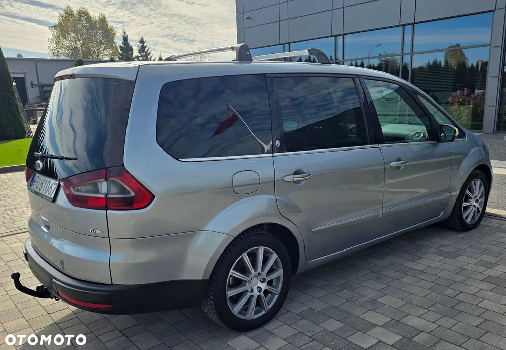 Ford Galaxy - 10