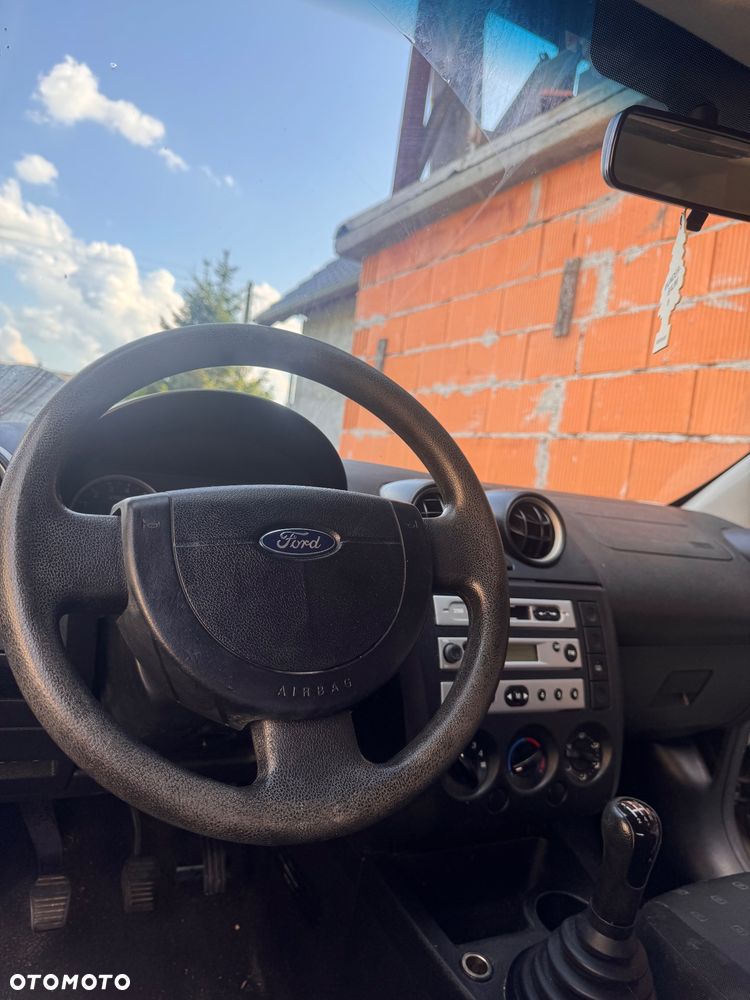 Ford Fiesta 1.4 Ambiente - 4