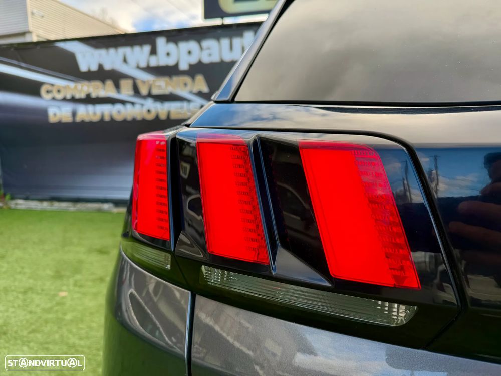 Peugeot 3008 1.6 BlueHDi GT Line EAT6 - 24