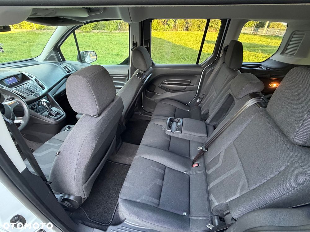 Ford Transit Connect - 9