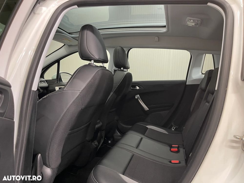 Peugeot 2008 BlueHDi FAP 120 STOP & START EAT6 Allure - 12