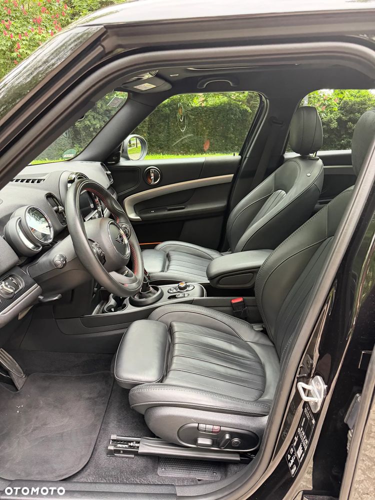 MINI Countryman Cooper SD All4 Essential Trim - 12