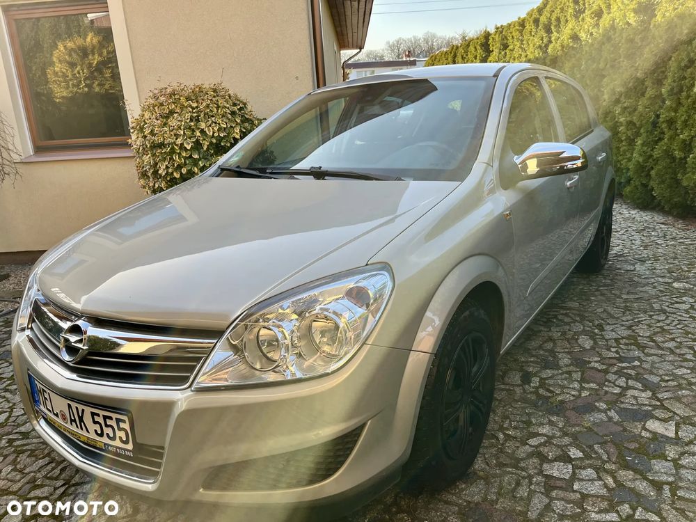 Opel Astra - 1