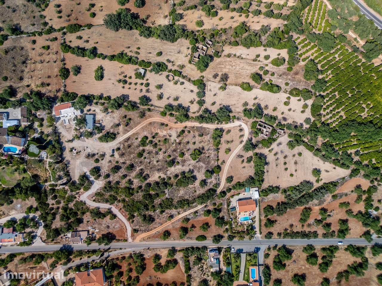 TERRENO COM RUÍNA E VISTA PANORAMICA | SAMBADA A 15 MINUTOS DE FARO - Grande imagem: 4/13