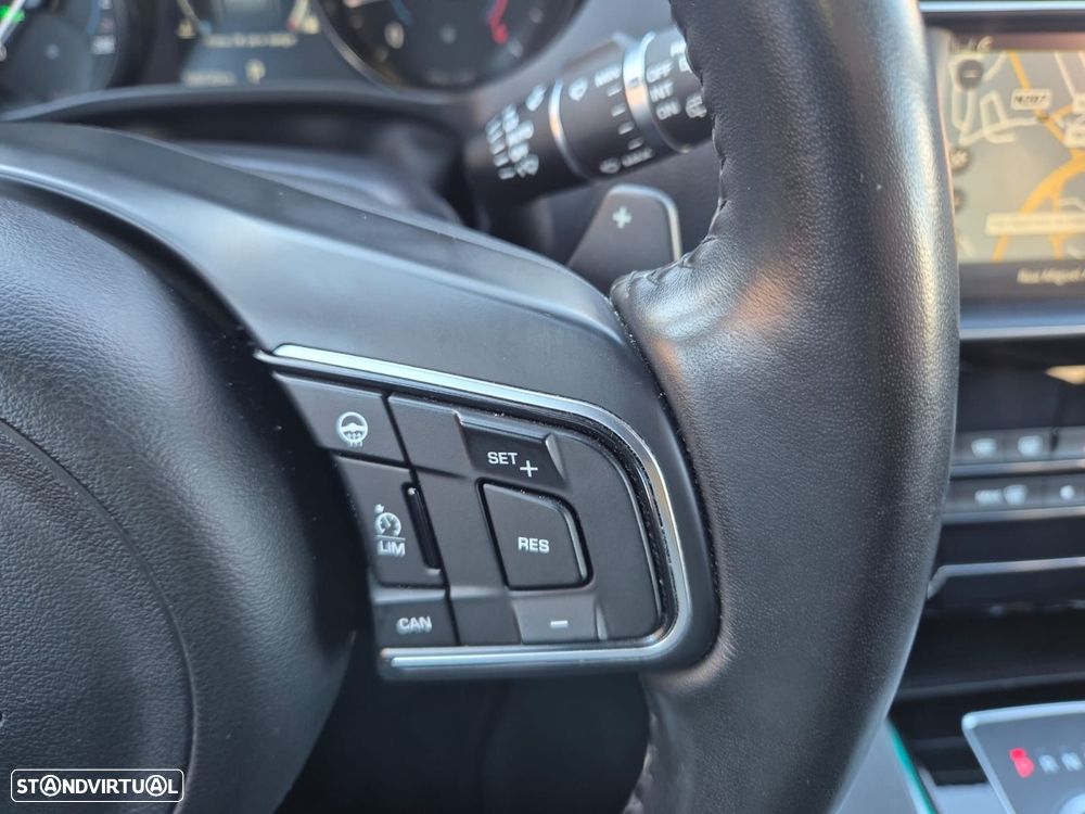 Jaguar F-Pace 2.0 i4D Prestige Aut. - 16