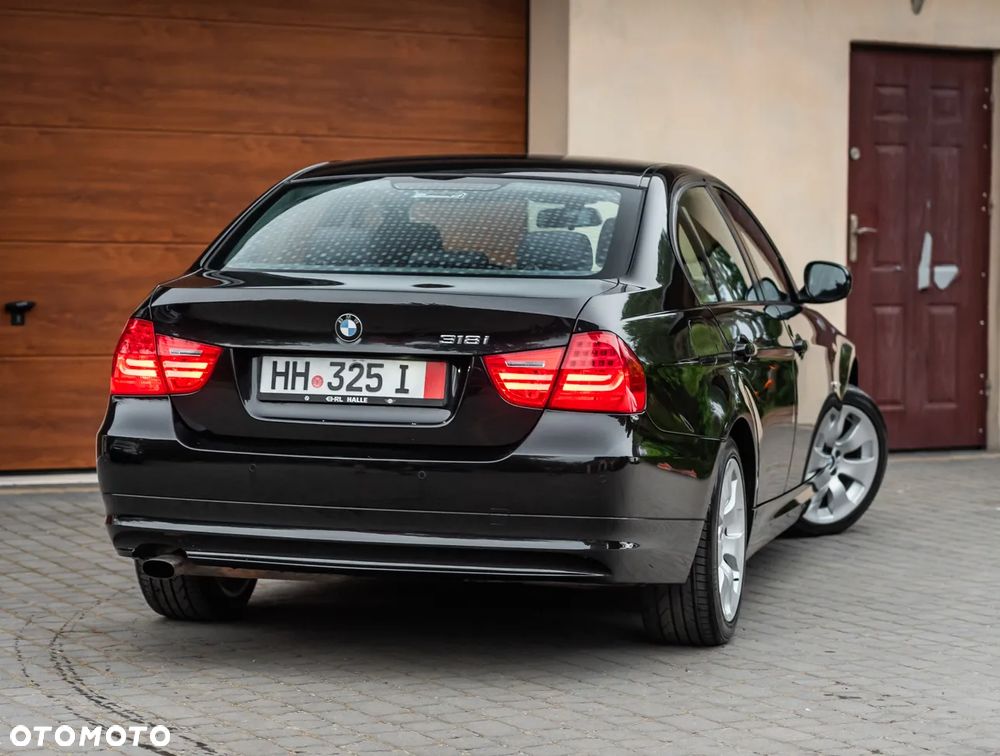 BMW Seria 3 318i Edition Exclusive - 7