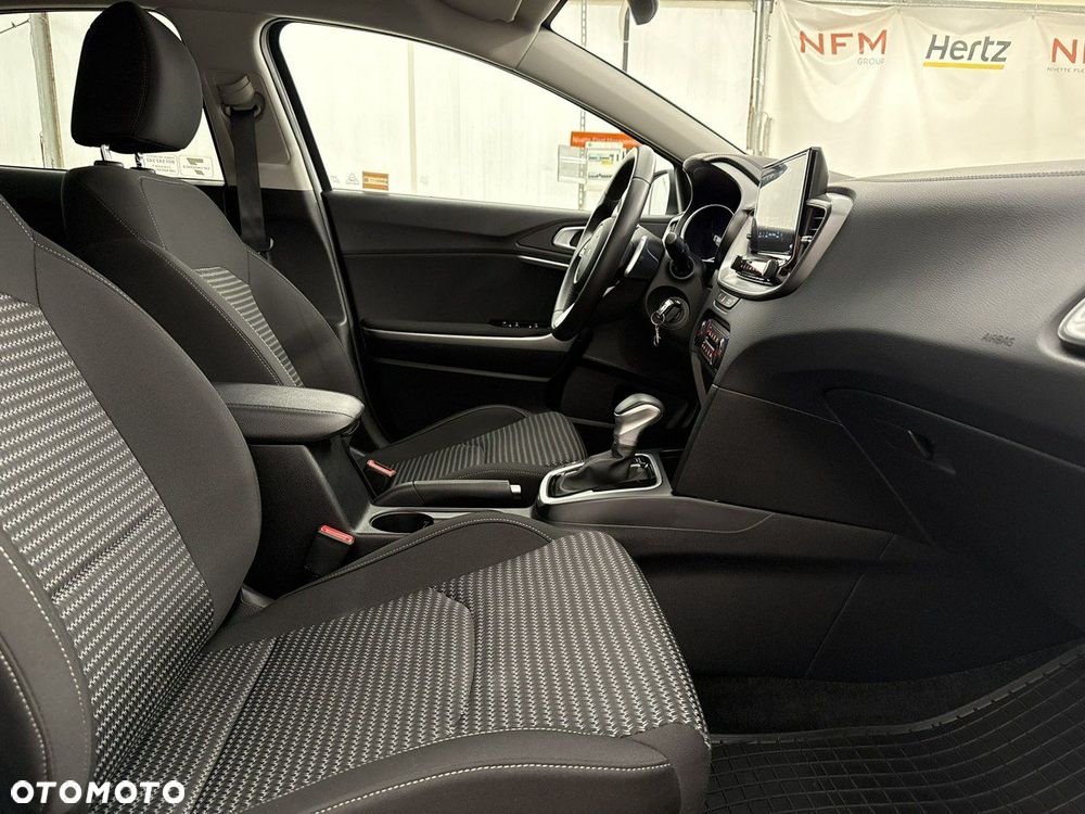 Kia XCeed - 22