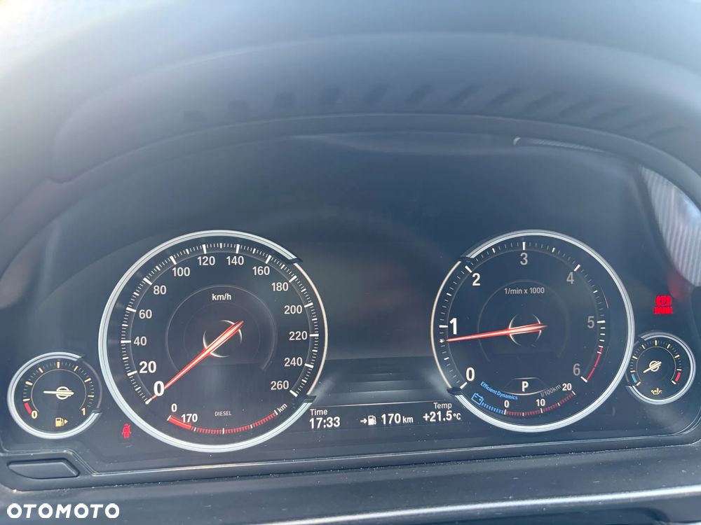 BMW Seria 5 520d M Sport Edition - 32