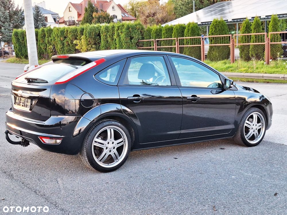 Ford Focus 1.6 16V Black Magic - 13