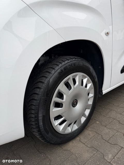 Opel COMBO - 14