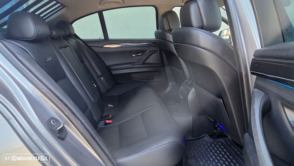 BMW 520 d Pack M - 40