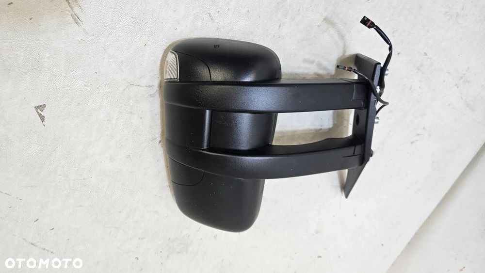 LUSTERKO LEWE DŁUGIE IVECO DAILY 8PIN 2014 - 2