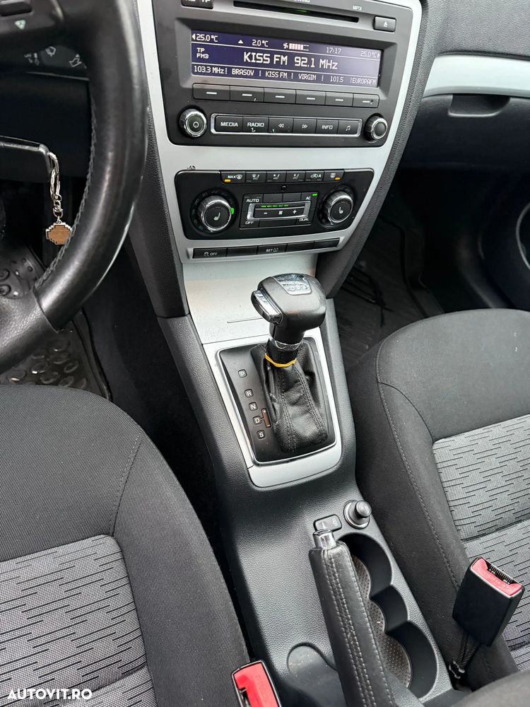 Skoda Octavia 1.6 TDI DPF DSG Active - 17