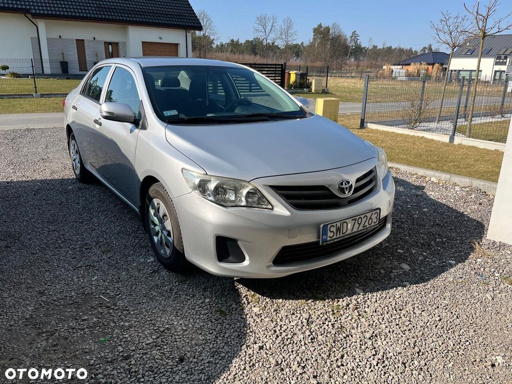 Toyota Corolla - 1