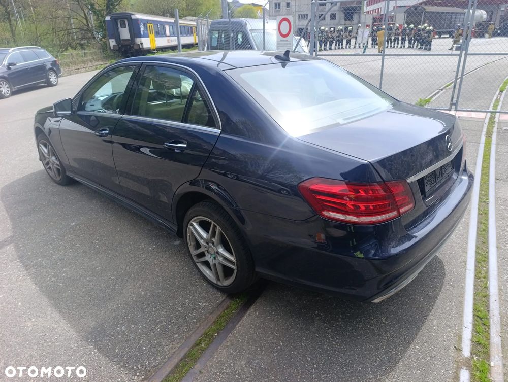 Mercedes-Benz Klasa E 350 4-Matic BlueEff - 2