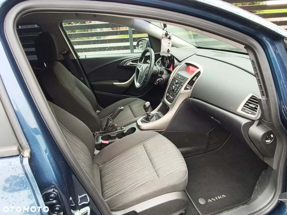 Opel Astra 1.6 Exklusiv - 28