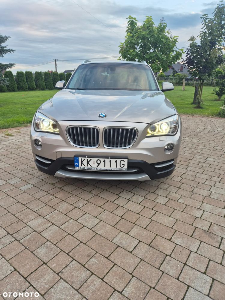 BMW X1 xDrive18d xLine - 13