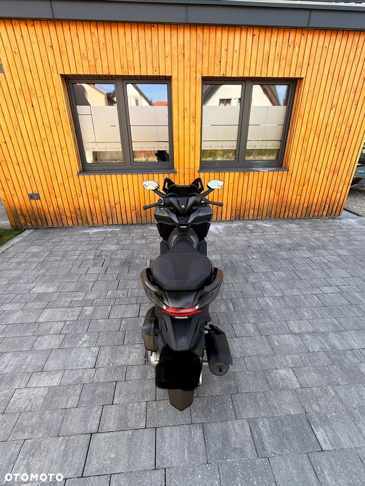 Honda NSS - 9
