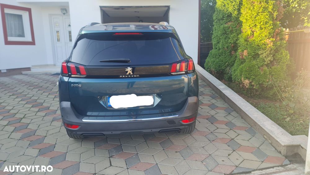 Peugeot 5008 - 5