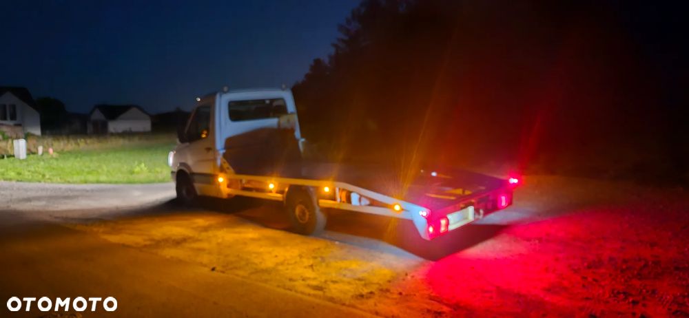 Mercedes-Benz Sprinter - 24