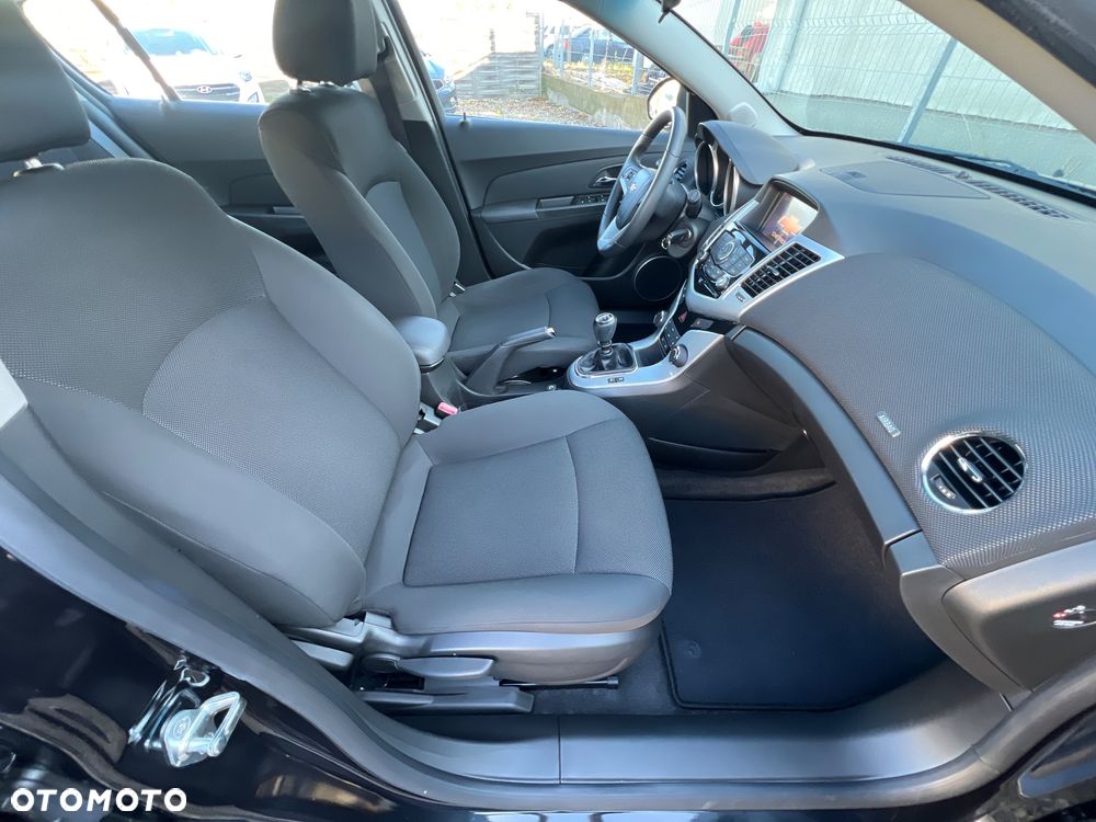 Chevrolet Cruze 1.4T LT+ - 19