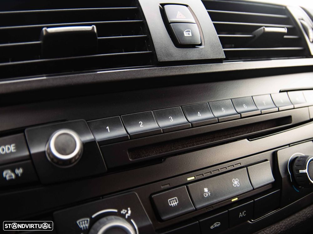 BMW 116 d EfficientDynamics - 31