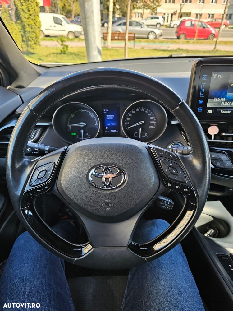 Toyota C-HR - 5