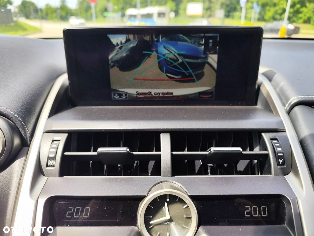 Lexus NX 300h F Impression AWD - 22