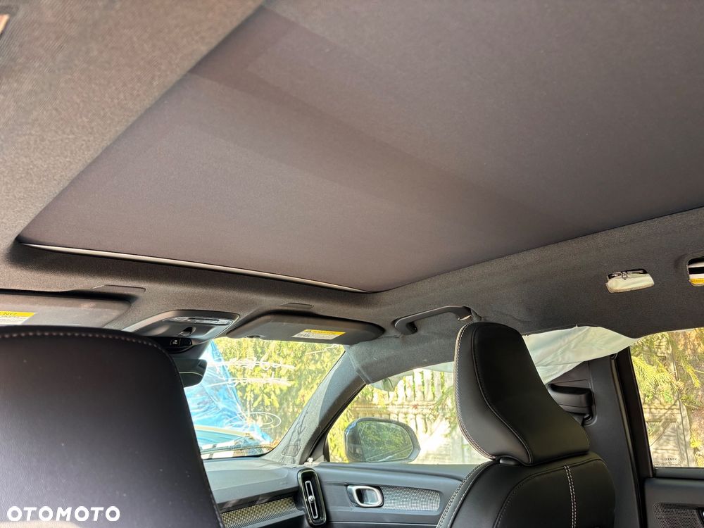 Volvo XC 40 T4 R-Design - 12